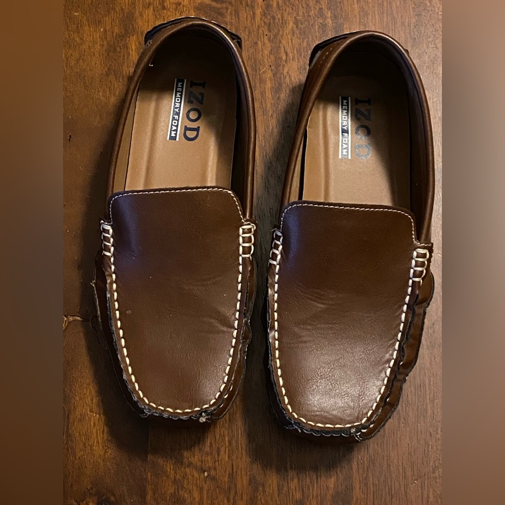 Izod Burney loafers. Size:Men’s 8m.